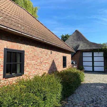 Bed & Breakfast Sint-mariaburg 4*